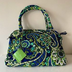 NWT!! Vera Bradley hand bag